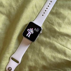 Apple Watch 7000 series aluminum GPS + Cellular